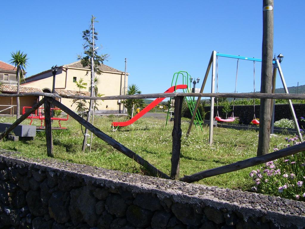 Etna Wine Azienda Agrituristica Passopisciaro Exterior foto