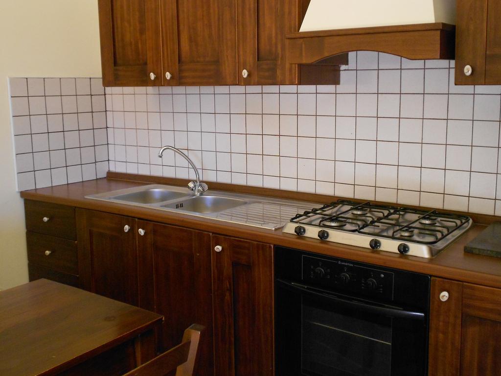 Etna Wine Azienda Agrituristica Passopisciaro Habitación foto